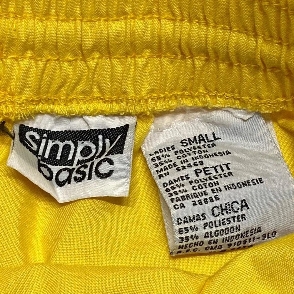 Simply‎ Basic Casual Shorts Women's Small Yellow Elastic Waist Vintage 90's GUC